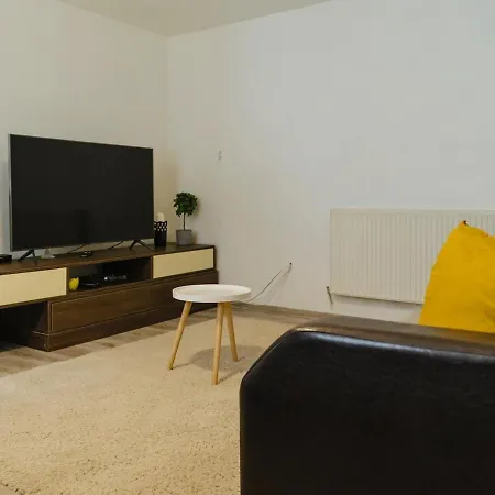 Apartment High Hopes No 3 Semi-basement Brasov